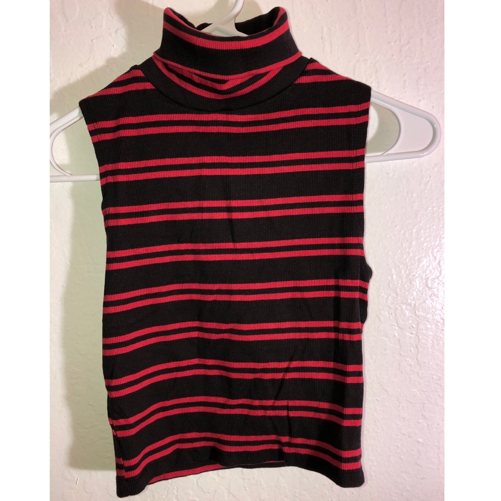 Turtle neck stripe tank top